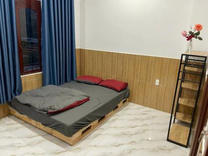 Bán nhà 2 mặt tiền 450m2 view thung lũng đèn Trịnh Hoài Đức phường 11 Đà Lạt - giá 9.5 tỷ