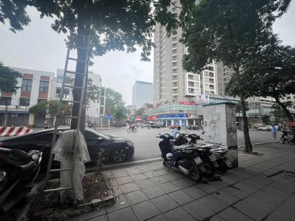 Bán Nhà Mặt Phố Quận Đống Đa 60m4T 5m Vỉa Hè Đã Hoàn Công 28,8 Tỷ Phạp Ngọc Thạch.