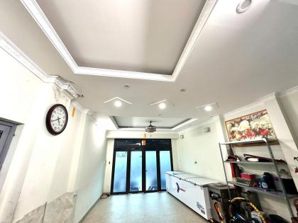 Bán nhà Đại Mỗ quận Nam Từ Liêm ô tô vào nhà kinh doanh dt 35m 4t mt 5m giá 5 tỷ