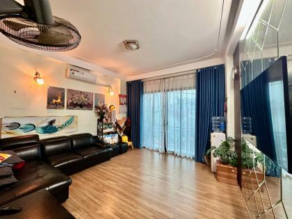 Bán nhà Đại Mỗ quận Nam Từ Liêm ô tô vào nhà kinh doanh dt 35m 4t mt 5m giá 5 tỷ