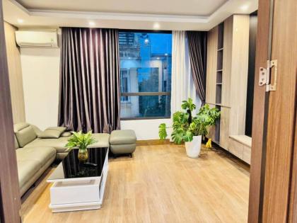 Bán nhà Quận Tây Hồ 35m2, 2 thoáng, ô tô, nội thất chủ tặng, nhỉnh 6 tỷ.