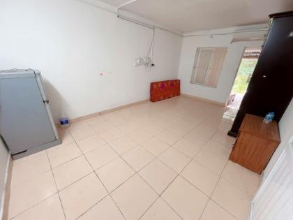 Bán căn hộ tập thể mặt phố Thành Công, Ba Đình, 2 mặt thoáng, gần hồ