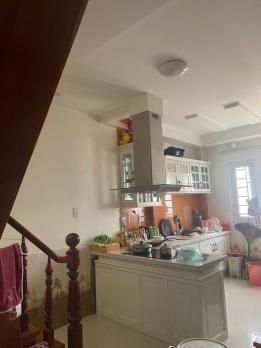 9tỷ2 - Bán nhà 2 phòng ngủ full nội thất mặt tiền Yersin P9 Đà Lạt