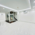 Ô tô Phân lô Thang máy Hoàng Quốc Việt 60m 6T, MT 5m, nhỉnh 25 tỷ