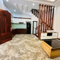 Bán nhà Nguyễn Sơn Long Biên, nhỉnh 8 tỷ, 5 tầng, lô góc, vài bước ra đường ô tô tránh
