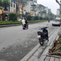 Bán Nhà Mặt Phố 180m2-6T MT7,8m Vỉa Hè 2 THOÁNG Quận Tây Hồ 63,8 Tỷ Lạc Long Quân.