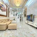 Ở NGAY! Bán Nhà Đẹp 4 Tầng Xe Hơi Thông Nguyễn Tri Phương, 61m2, 10 Tỷ