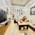 Bán nhà Chùa Láng, 40m2 x 5 tầng, lô góc, 9.2 tỷ