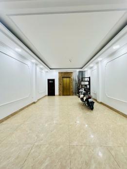 ????Phân lô Ô tô tránh LẠC LONG QUÂN, Cầu Giấy 50m 7T thang máy, 21.5 Tỷ????