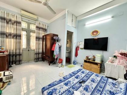 Nhà  HXH Đường Phan Văn Trị Phường 11 Bình Thạnh.