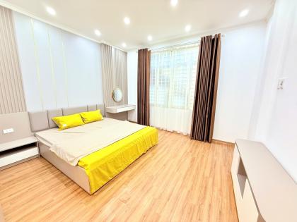 Bán nhà Văn Chương, Đống Đa, nhà đẹp full nội thất, lô góc, gần ô tô