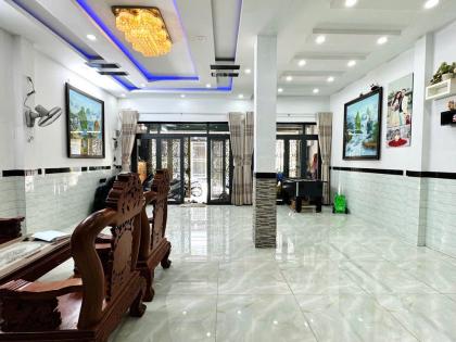 Bán nhà 5 tầng HXT Phan Huy Ích P.15 ngang 7m 105m2 sát bên chợ Bảo Ngọc Tú chỉ 12.9 tỷ.