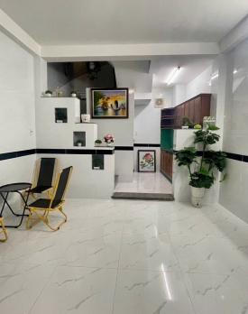 Chỉ 4.7tỷ - Sở hữu nhà 4tầng, DTSD gần 80m2 (ngang 4m) (3P ngủ) tại Phú Nhuận.
