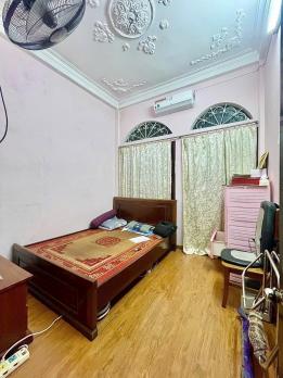 BÁN NHÀ LA THÀNH- TRUNG TÂM ĐỐNG ĐA CĂN GÓC 3 THOÁNG - DT 35M2 - GIÁ 7 TỶ
