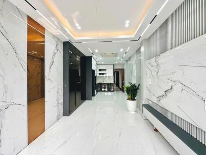 Bán nhà sát ngã tư Vạn Phúc Him Lam 75m2, 5 Tầng, 5m Mt, quận Hà Đông