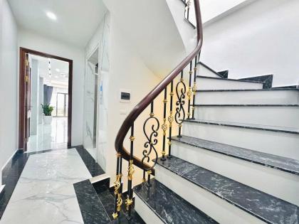 Bán nhà sát ngã tư Vạn Phúc Him Lam 75m2, 5 Tầng, 5m Mt, quận Hà Đông