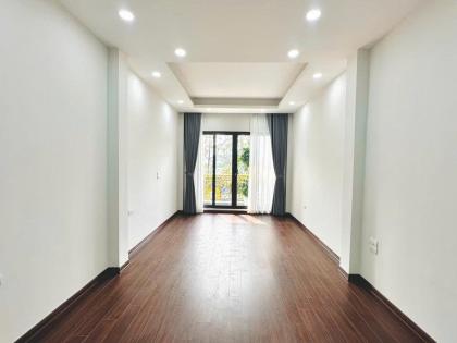 Bán nhà sát ngã tư Vạn Phúc Him Lam 75m2, 5 Tầng, 5m Mt, quận Hà Đông