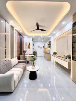 Chính chủ cần bán gấp căn nhà Gần Chợ Bình Chánh 650 Triệu.