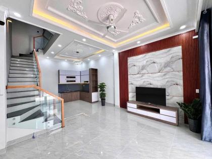 Chính chủ cần bán gấp căn nhà Gần Chợ Bình Chánh 650 Triệu.