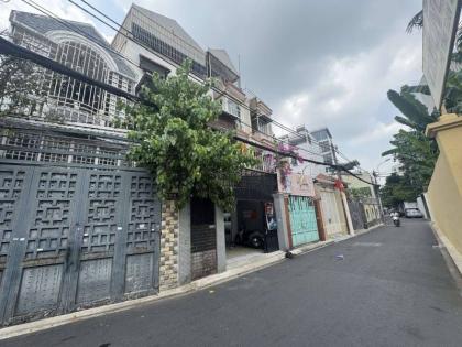 Gấp bán nhà đất mặt tiền phường Phú Nhuận TPHCM, gần sân bay Tân Sơn Nhất giá rẻ
