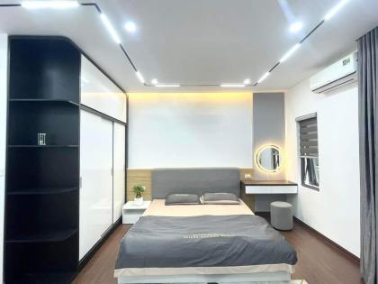 Bán nhà Lê Văn Hiến, 35m2, phân lô, ô tô, nội thất chủ tặng,  nhỉnh 5tỷ.