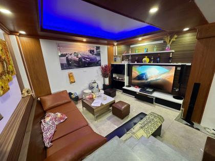 Bán nhà Mỹ Đình mới đẹp ô tô đỗ gần nội thất đầy đủ dt 36m 5t mt 5,5m giá 6,15 tỷ