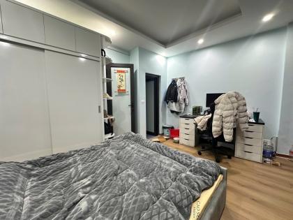 Bán nhà Mỹ Đình mới đẹp ô tô đỗ gần nội thất đầy đủ dt 36m 5t mt 5,5m giá 6,15 tỷ