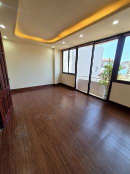 Trần cung nhà 40m2, 4 tầng 2 thoáng 4Mx10M giá 6,15 tỷ ,nỡ hậu