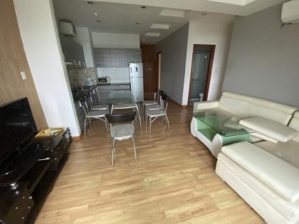 Cho thuê căn hộ Indochina, Số 4 Nguyễn Đình Chiểu, P. Đa Kao, Q1, TP. HCM.  - Diện tích 90m², 3 phòng ngủ, 2 WC.
