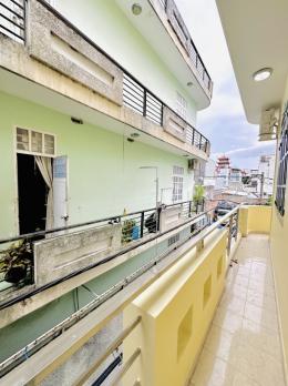BÁN NHÀ ĐƯỜNG THẠCH LAM Q.TÂN PHÚ - Ô TÔ TRÁNH - LÔ GÓC 3 MẶT TIỀN SIÊU THOÁNG MÁT - 3 TẦNG BTCT - 4PN CÓ PN DƯỚI TRỆT