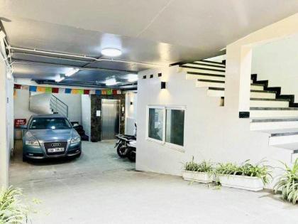 Siêu Hiếm - Nhà Mặt Phố Võng Thị 102m2/ 10T Thang máy, MT 5.6m 52 Tỷ View Hồ Tây