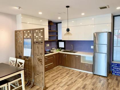 Siêu Hiếm - Nhà Mặt Phố Võng Thị 102m2/ 10T Thang máy, MT 5.6m 52 Tỷ View Hồ Tây