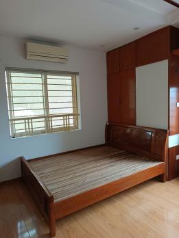 Cho thuê chung cư EB3 số 7 Vũ Phạm Hàm, Cầu Giấy, Hà Nội.