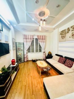 Bán nhà Phan Kế Bính, Ba Đình, nhà đẹp 42m2, 5 tầng, thoáng trước sau
