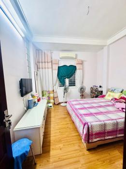 Bán nhà Phan Kế Bính, Ba Đình, nhà đẹp 42m2, 5 tầng, thoáng trước sau