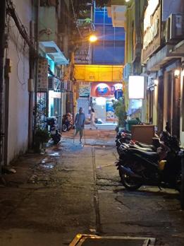 Gấp bán nhà riêng ,gần mặt tiền phường Xuân Hòa (Quận 3) TPHCM, giáp Quận 1 giá rẻ