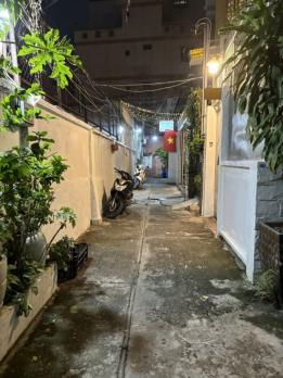 Gấp bán nhà riêng ,gần mặt tiền phường Xuân Hòa (Quận 3) TPHCM, giáp Quận 1 giá rẻ