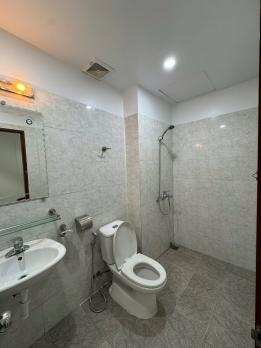 Bán nhà Ngõ 472 Ngọc Thụy 43m x 4 tầng, mặt tiền3.7, giá 7.1 tỷ ( có thương lương)