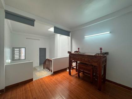 Bán nhà Ngõ 472 Ngọc Thụy 43m x 4 tầng, mặt tiền3.7, giá 7.1 tỷ ( có thương lương)