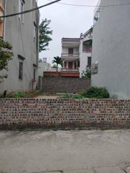 Bán  đất  Phạm Văn Đồng, 50m2, phân lô, ô tô, kinh doanh, nhỉnh 6 tỷ.