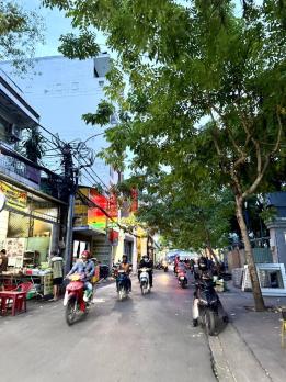 **Bán nhà hẻm 730 Lạc Long Quân, phường 9, Tân Bình; (4,3x13) 3 tầng