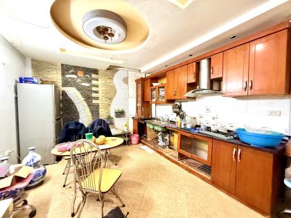 Bán nhà phố Pháo Đài Láng, Đống Đa, ngõ rộng, gần phố, DT 44m2, 5 tầng