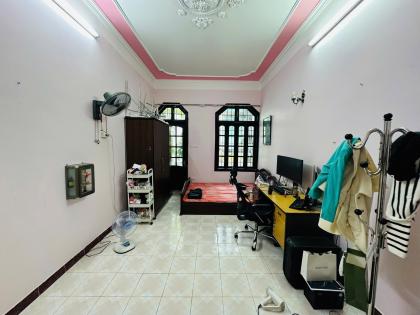 Bán nhà phố Vũ Thạnh, Đống Đa, phân lô, gara ô tô, ngõ rộng, nhà dân xây
