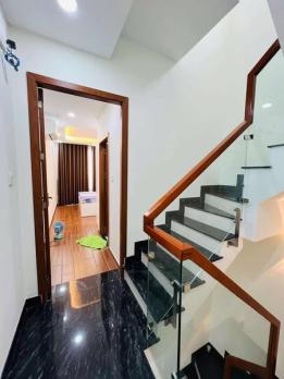 Nhà Đường Nguyễn Đình Chiểu Quận 3 Phường 4.