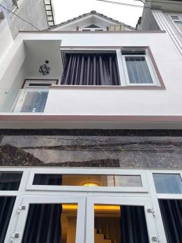 CẦN TIỀN BÁN NHÀ KQH HOÀNG DIỆU PHƯỜNG 5 TP ĐÀ LẠT