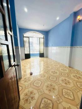 Chính chủ bán nhà MT đường số nội bộ Phường 10 Quận 6 : -	Ngang 3m x 10m. Tổng DTSD 60m2 -	Kết cấu 1 trệt 1 lầu có 2PN