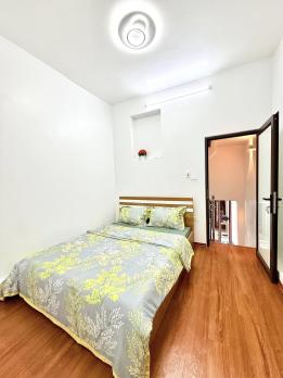 Bán nhà Văn Chương, Tôn Đức Thắng, Đống Đa, nhà đẹp ở luôn, ngõ rộng thẳng tắp