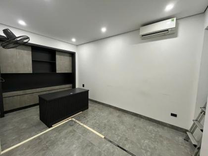Cho thuê Tầng 1 trục chính Galaxy 69 Tố Hữu 100m giá 20 triệu 0903409888