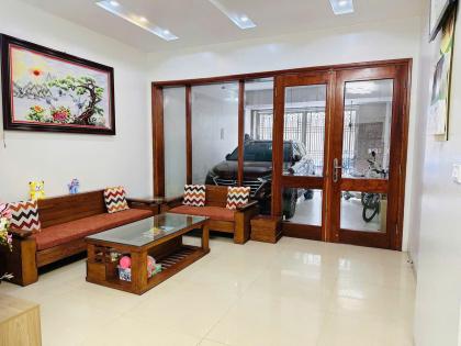 Cho thuê nhà KĐT Văn Quán 90m x 5 tầng FULL nội thất 25 triệu 0903409888