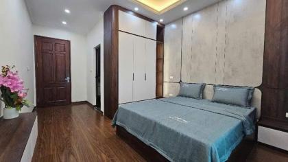 Bán nhà trung tâm Tây Hồ 35m2, 2 thoáng, ô tô, nội thất chủ tặng, nhỉnh 6 tỷ.